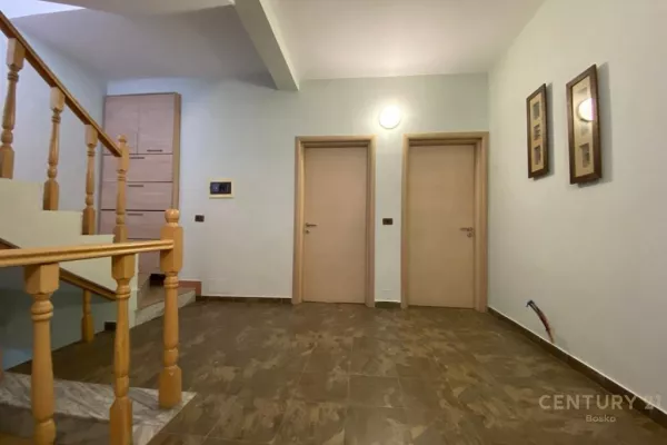 Shtepi me qera Apartament ne Tirane, 2+1, Mobilimi E mobiluar, Pagesa 600  Euro.