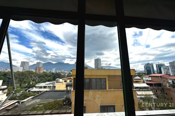 Shtepi me qera Apartament ne Tirane, 2+1, Mobilimi E mobiluar, Pagesa 900  Euro.