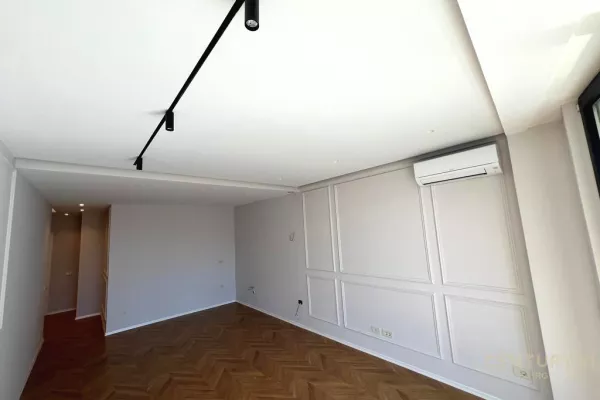 Ambient biznesi me qera 3+1 ne Tirane - 1,500 Euro