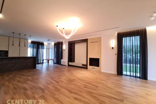 Shtepi me qera Vila Luksoze ne Tirane, 2+1, Mobilimi E mobiluar, Pagesa 3,000  Euro.