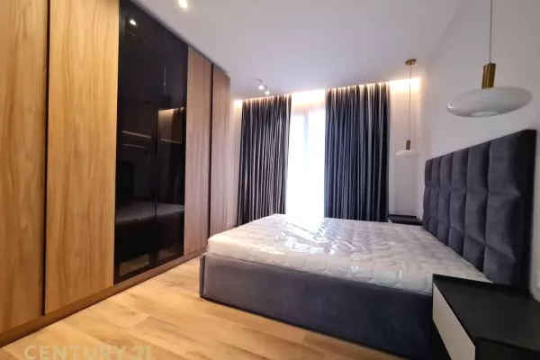 Shtepi me qera Vila Luksoze ne Tirane, 2+1, Mobilimi E mobiluar, Pagesa 3,000  Euro.