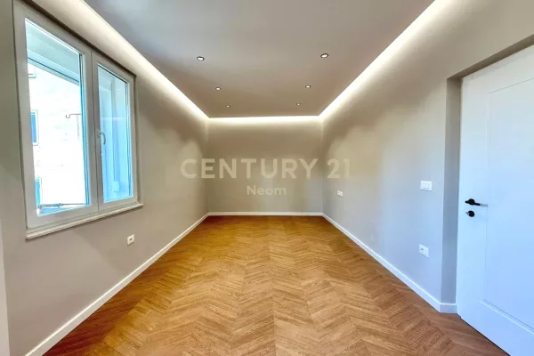 Shtepi ne shitje Apartament ne Tirane, 2+1, Mobilimi Bosh, pa mobiluar, Pagesa 255,000  Euro.