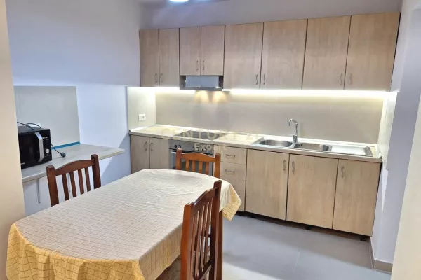 Shtepi me qera 2+1 ne Tirane - 600 Euro