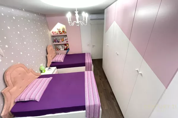 Shtepi me qera Apartament ne Tirane, 2+1, Mobilimi E mobiluar, Pagesa 650  Euro.