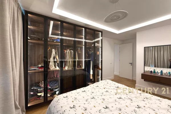 Shtepi me qera Apartament ne Tirane, 2+1, Mobilimi E mobiluar, Pagesa 3,000  Euro.