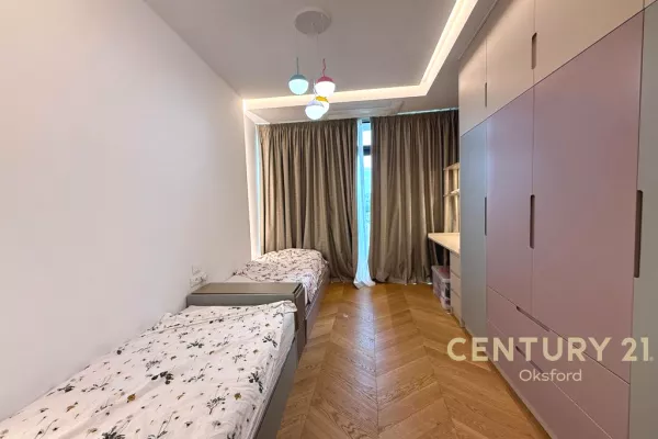 Shtepi me qera Apartament ne Tirane, 2+1, Mobilimi E mobiluar, Pagesa 3,000  Euro.