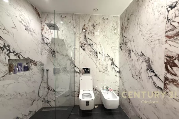 Shtepi me qera Apartament ne Tirane, 2+1, Mobilimi E mobiluar, Pagesa 3,000  Euro.