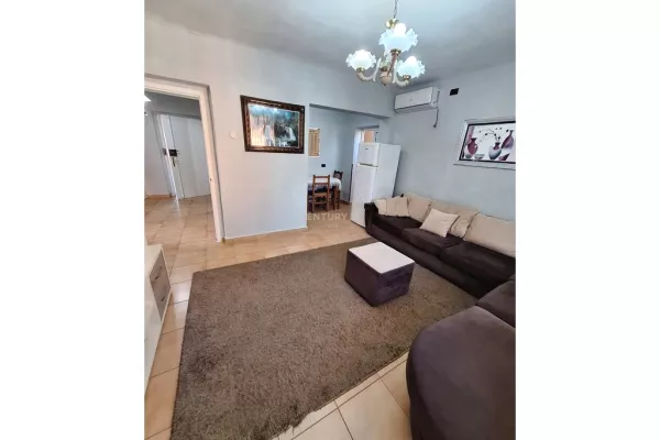 Shtepi me qera 2+1 ne Tirane - 550 Euro