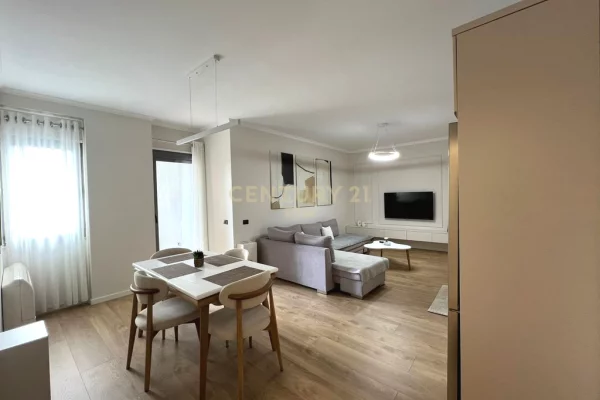 Shtepi me qera 1+1 ne Tirane - 1,200 Euro