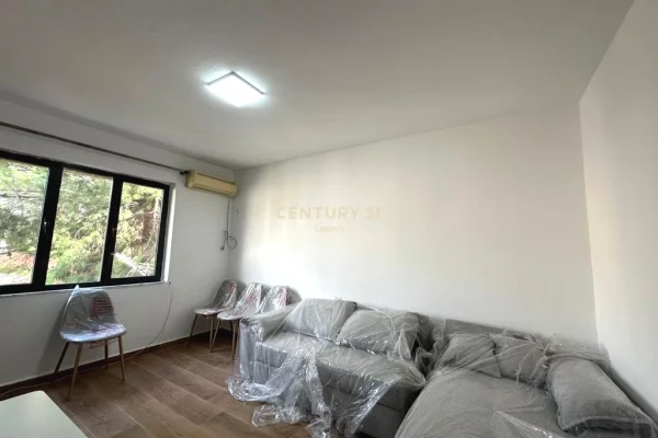 Shtepi me qera 2+1 ne Tirane - 420 Euro