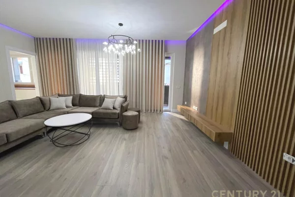 Shtepi me qera 2+1 ne Tirane - 1,500 Euro