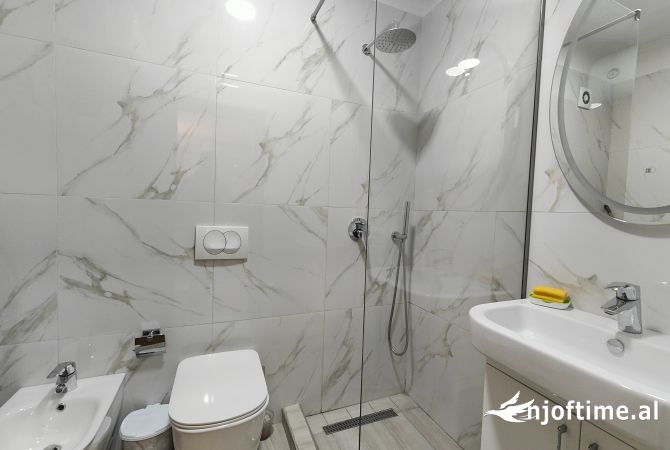 Shtepi me qera Apartament ne Tirane, 1+1, Mobilimi E mobiluar, Pagesa 550  Euro.