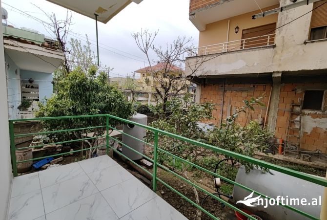 Shtepi me qera Apartament ne Tirane, 1+1, Mobilimi Bosh, pa mobiluar, Pagesa 35,000  Leke.