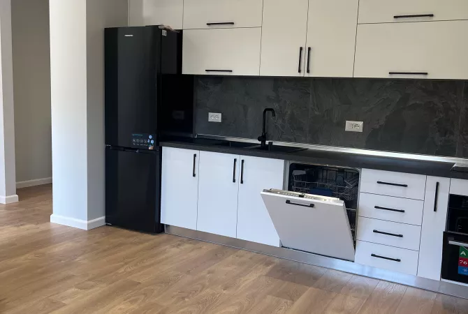 Shtepi me qera 1+1 ne Tirane - 40,000 Leke