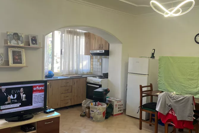 Casa in affitto 1+1 a Tirana - 40,000 Leke