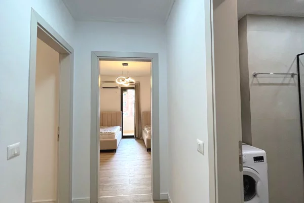 Shtepi me qera 2+1 ne Tirane - 900 Euro