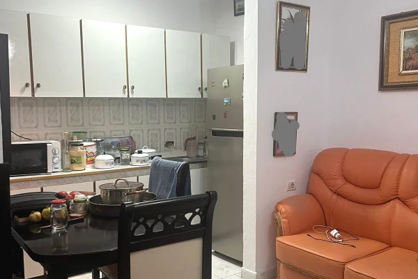 Shtepi ne shitje 1+1 ne Tirane - 84,000 Euro