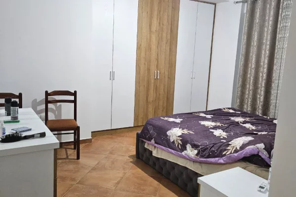Shtepi me qera 2+1 ne Tirane - 500 Euro
