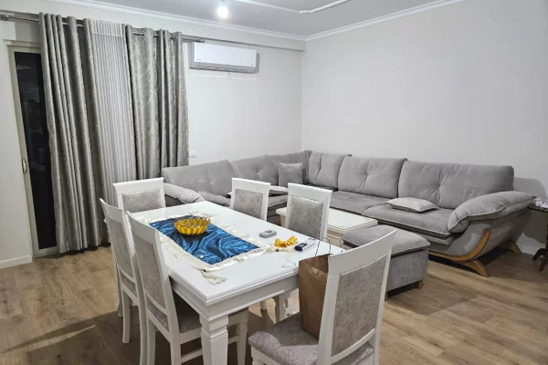 Shtepi me qera 2+1 ne Tirane - 500 Euro