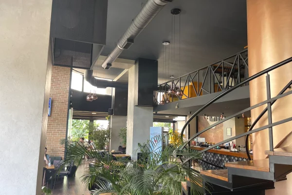 Business Property for Rent 2+1 in Tirana - 100,000 Leke