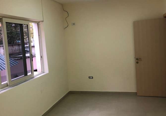 Ambient per Zyra me Qera ne Myslym Shyr