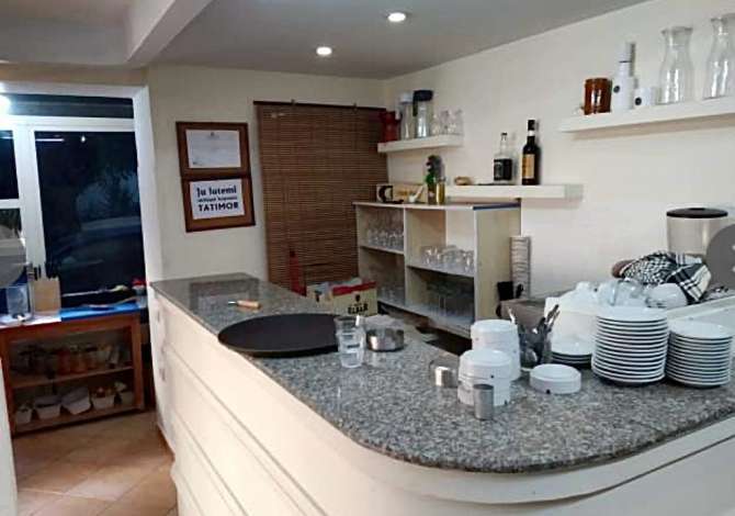 Jepet me Qera Bar-Restorant tek Blloku Vasil Shanto