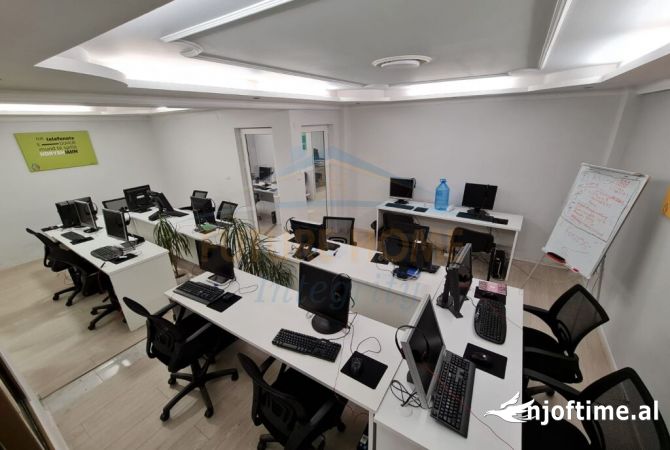 Ambient biznesi me qera 3+1 ne Tirane - 950 Euro