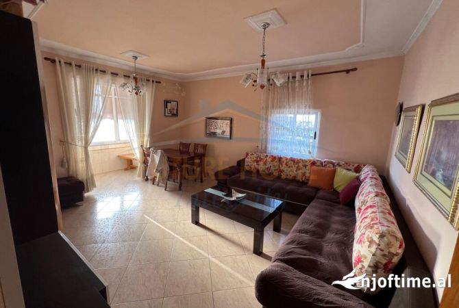 Shtepi me qera 1+1 ne Tirane - 450 Euro