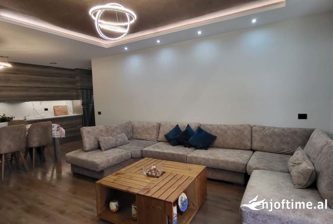 Shtepi ne shitje 2+1 ne Tirane - 265,000 Euro