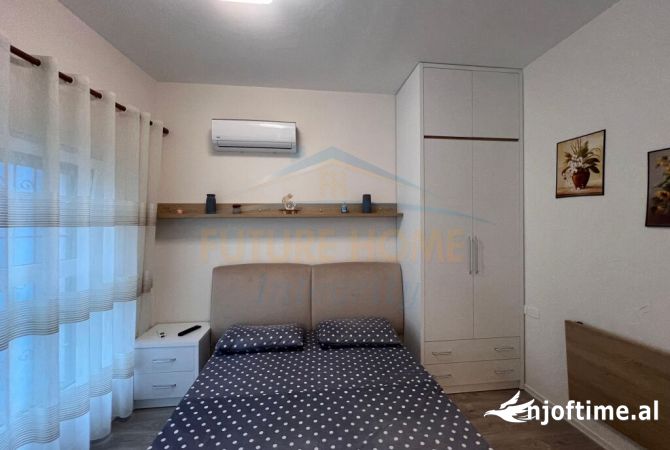 Shtepi ne shitje Apartament ne Tirane, Garsoniere, Mobilimi E mobiluar, Pagesa 47,000  Euro.