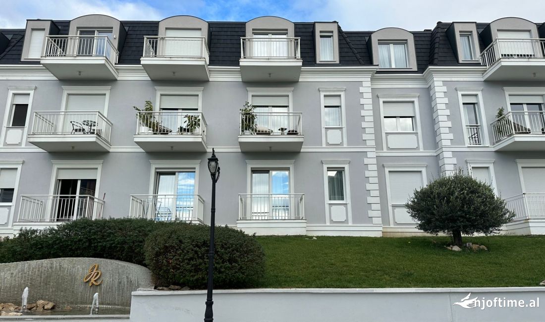 Shtepi me qera Apartament ne Tirane, 2+1, Mobilimi E mobiluar, Pagesa 1,800  Euro.