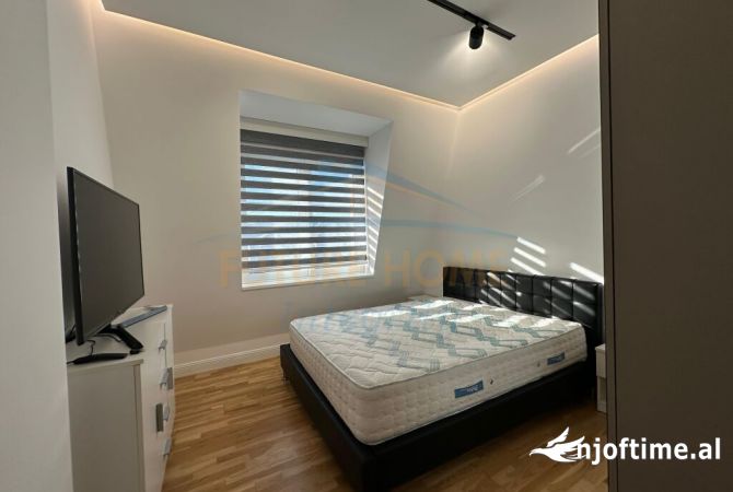 Shtepi me qera 2+1 ne Tirane - 1,800 Euro