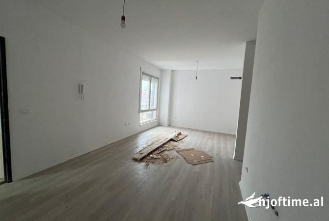 Shtepi ne shitje 2+1 ne Tirane - 150,000 Euro