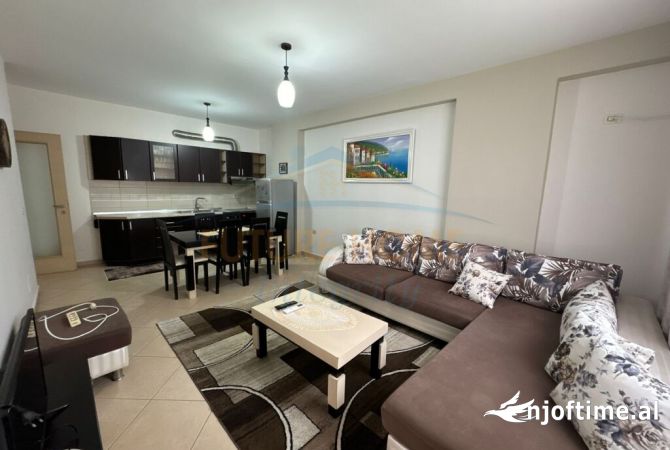 Shtepi me qera 1+1 ne Tirane - 430 Euro