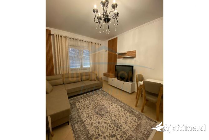 Shtepi me qera 1+1 ne Tirane - 400 Euro