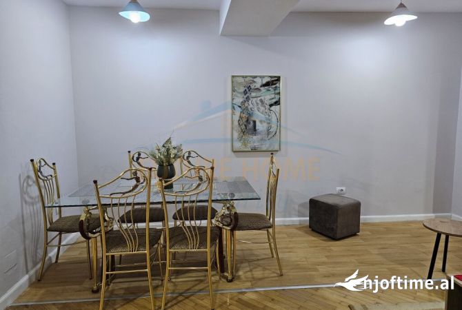 Shtepi me qera Apartament ne Tirane, 1+1, Mobilimi E mobiluar, Pagesa 500  Euro.