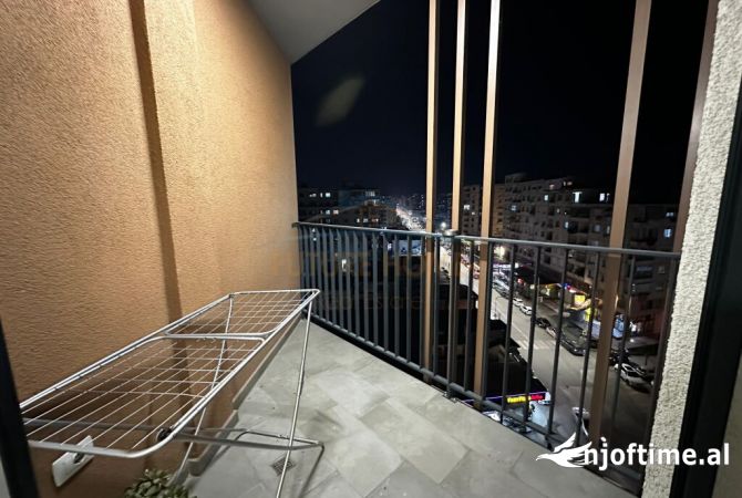Shtepi ne shitje Apartament ne Tirane, 1+1, Mobilimi E mobiluar, Pagesa 98,000  Euro.