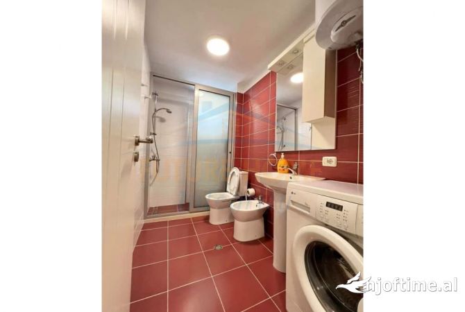 Shtepi me qera Apartament ne Tirane, 1+1, Mobilimi E mobiluar, Pagesa 500  Euro.