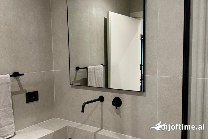 Shtepi me qera Apartament ne Tirane, 2+1, Mobilimi E mobiluar, Pagesa 1,200  Euro.