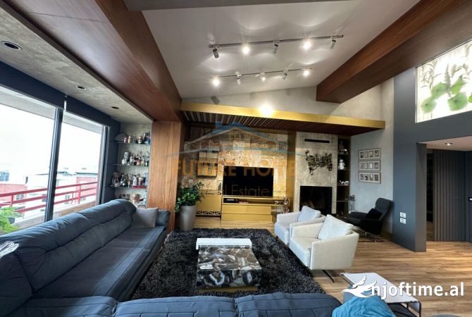 Shtepi me qera Apartament ne Tirane, 4+1, Mobilimi E mobiluar, Pagesa 3,000  Euro.