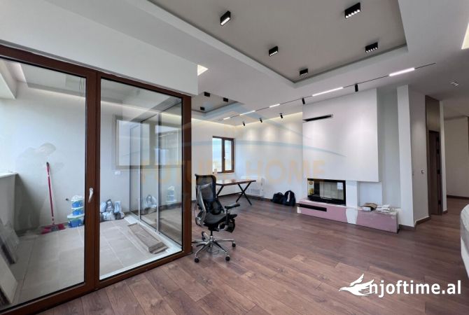 Shtepi me qera 3+1 ne Tirane - 2,000 Euro