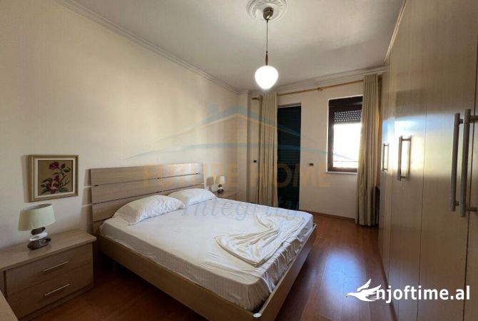 Shtepi me qera 2+1 ne Tirane - 800 Euro