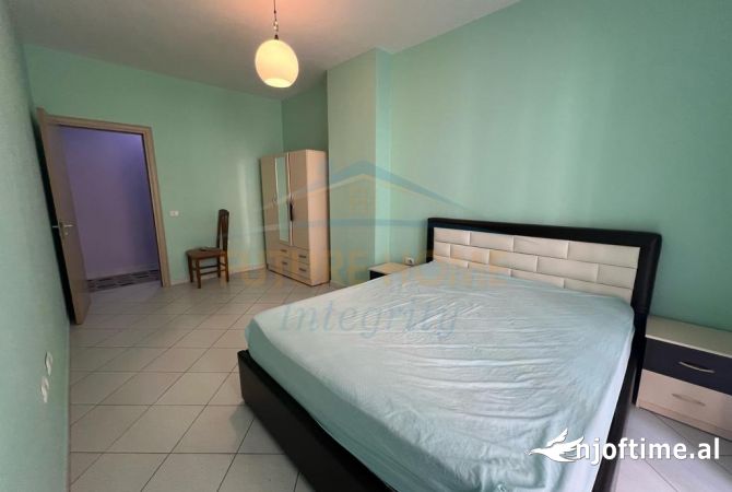 Shtepi me qera Apartament ne Tirane, 2+1, Mobilimi E mobiluar, Pagesa 450  Euro.