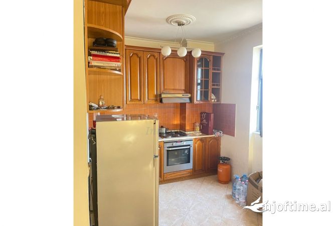 Shtepi me qera 1+1 ne Tirane - 350 Euro