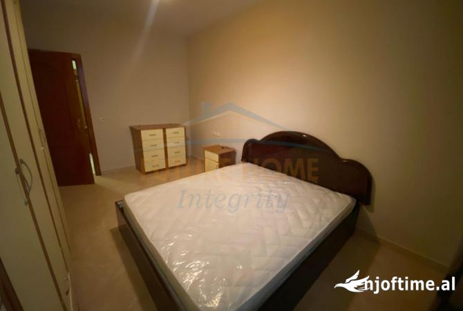 Shtepi me qera 1+1 ne Tirane - 400 Euro