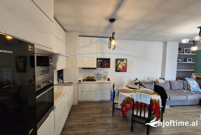 Shtepi ne shitje 2+1 ne Tirane - 180,000 Euro