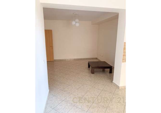 Ambient biznesi me qera 3+1 ne Tirane - 500 Euro