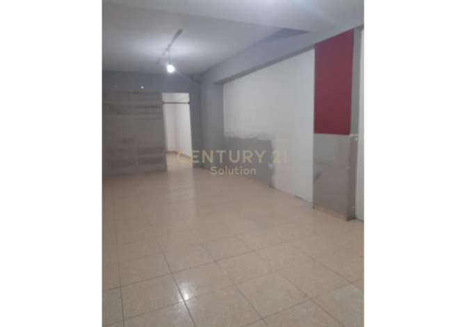 Ambient biznesi me qera 1+1 ne Tirane - 800 Euro