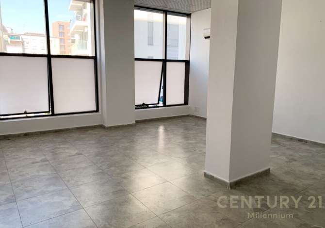 Ambient biznesi me qera 3+1 ne Tirane - 500 Euro