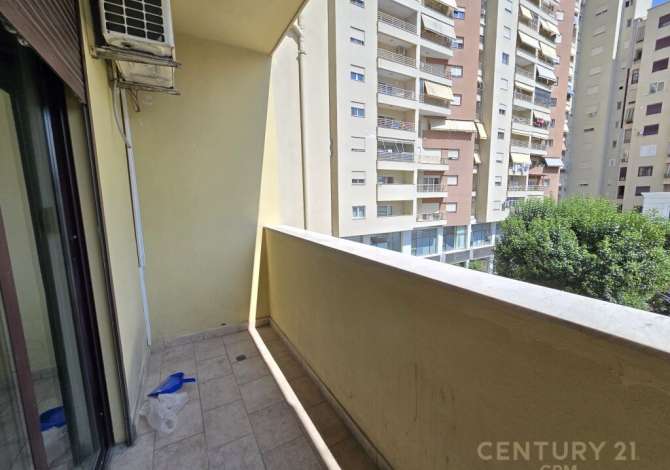 Ambient biznesi me qera 3+1 ne Tirane - 700 Euro